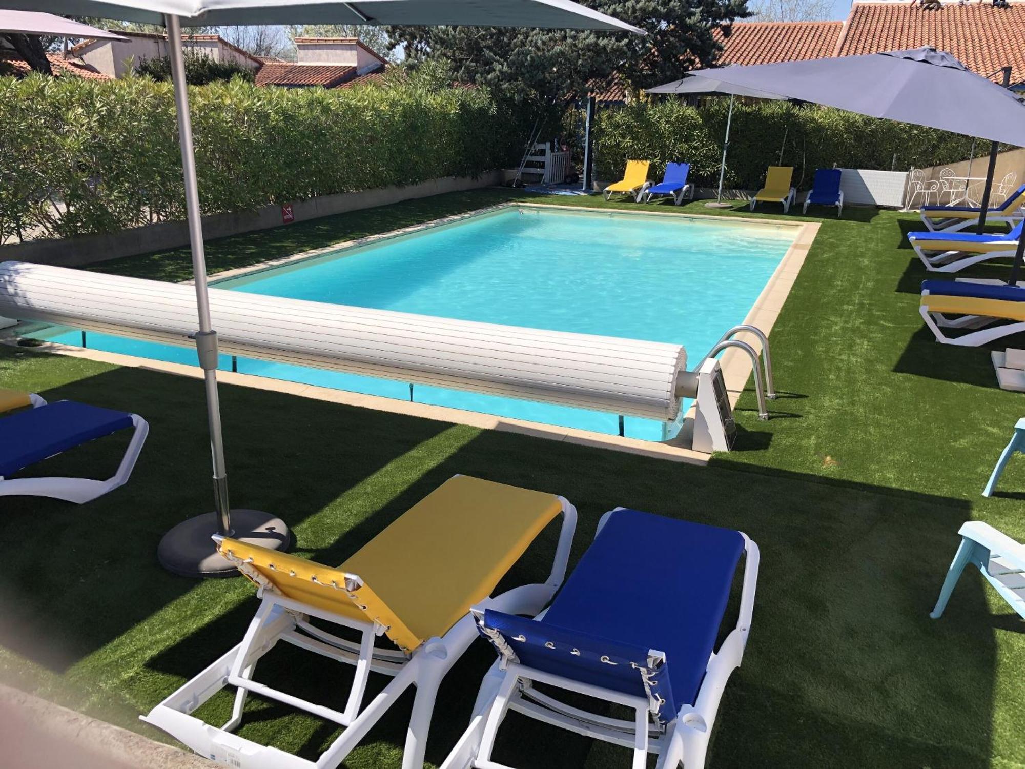 Hotel Des 4 Vents "Esprit Camargue" Aigues-Mortes Ngoại thất bức ảnh
