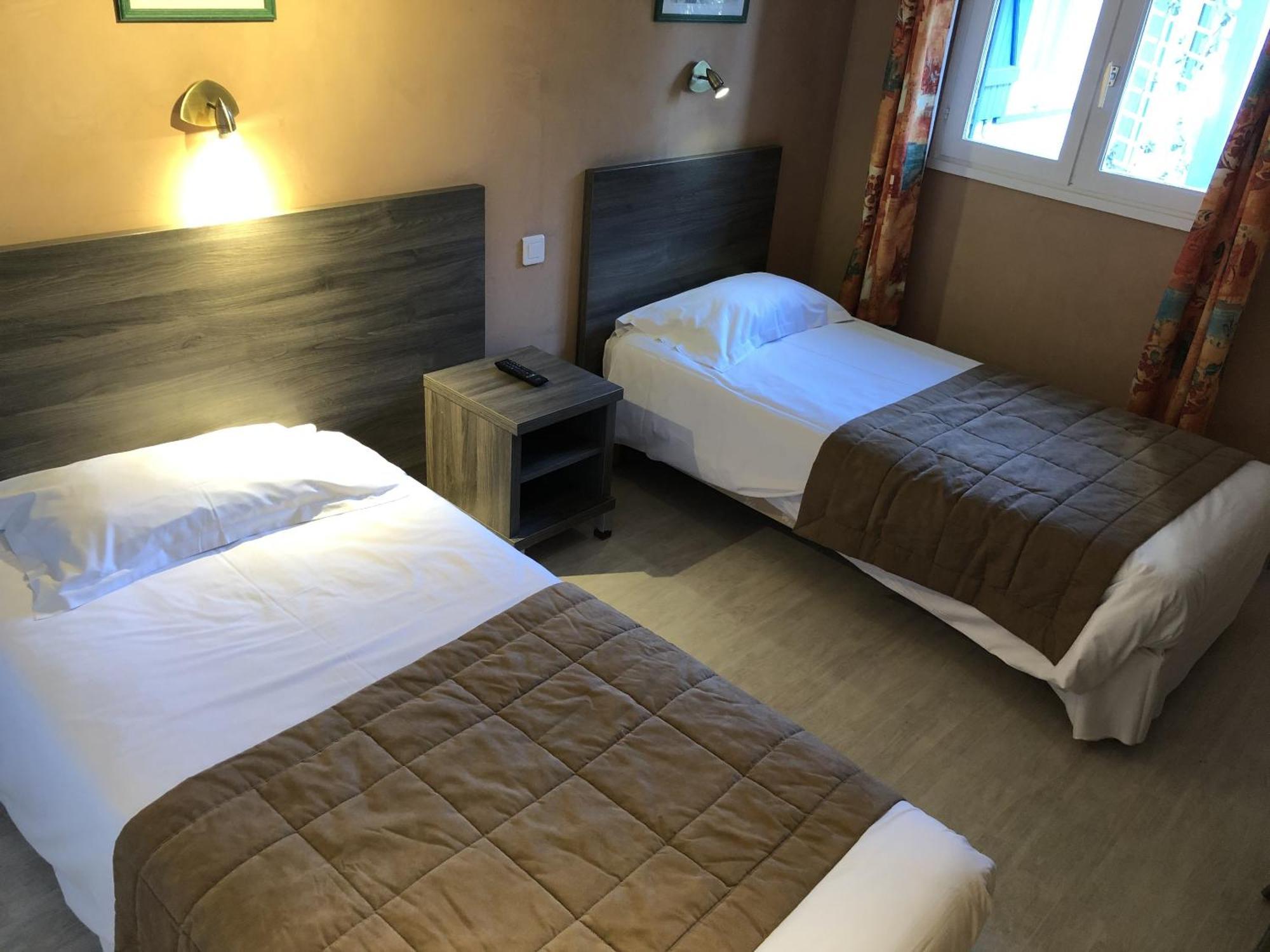 Hotel Des 4 Vents "Esprit Camargue" Aigues-Mortes Phòng bức ảnh