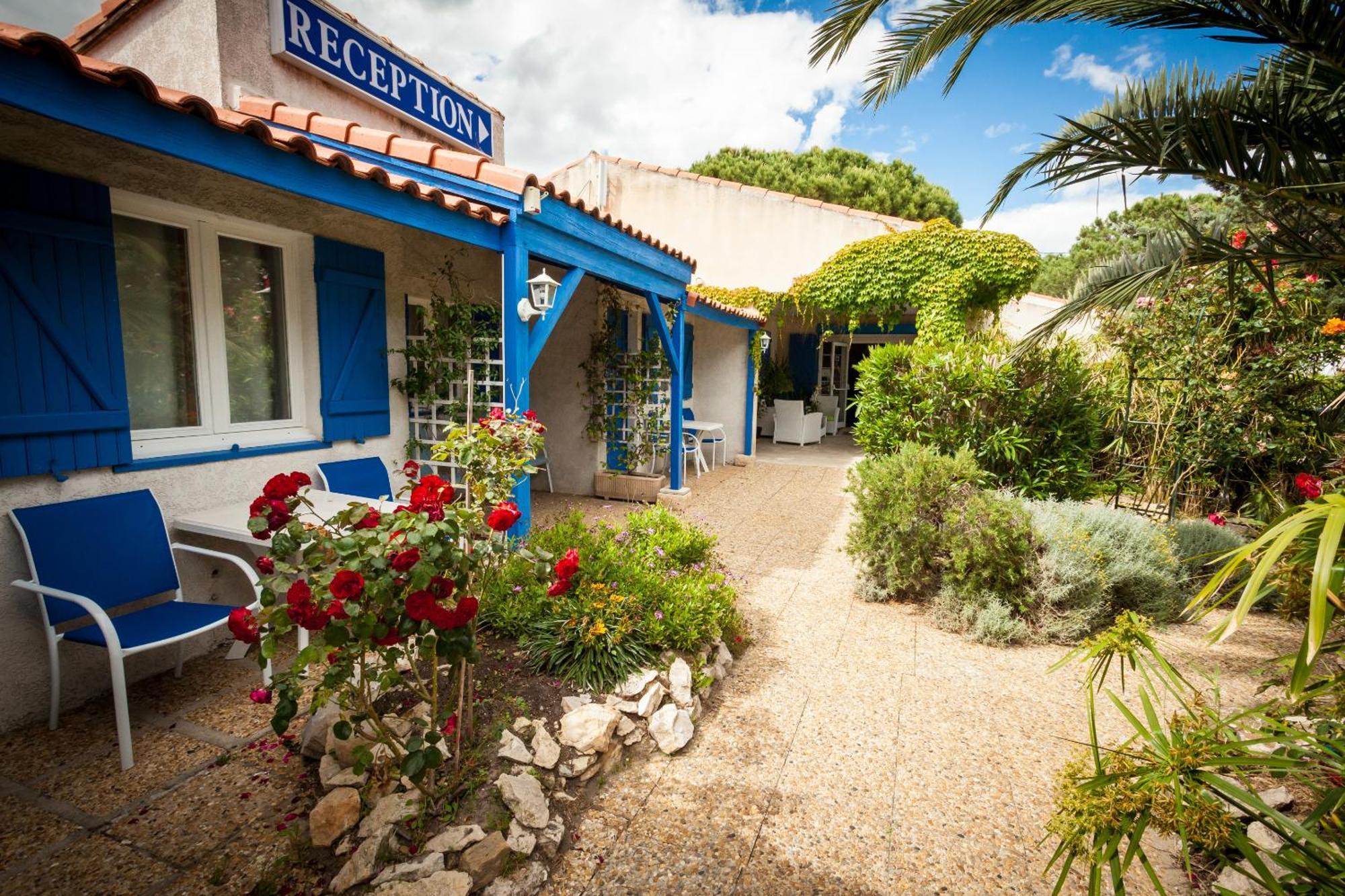Hotel Des 4 Vents "Esprit Camargue" Aigues-Mortes Ngoại thất bức ảnh