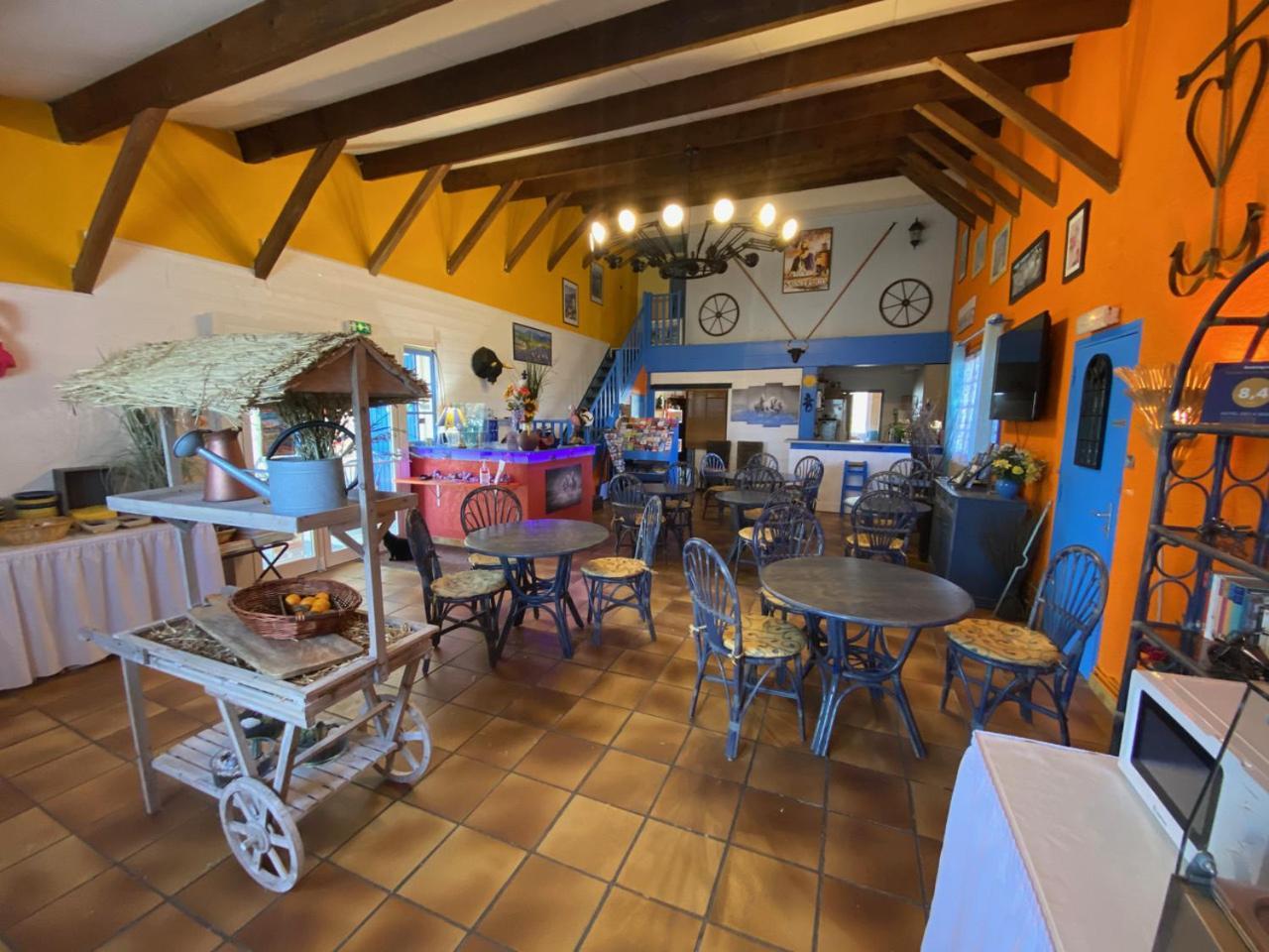 Hotel Des 4 Vents "Esprit Camargue" Aigues-Mortes Ngoại thất bức ảnh
